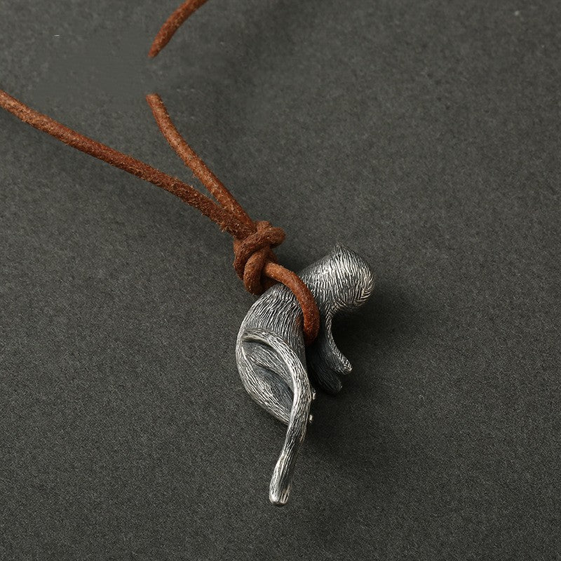 Gentle Cat Lift Necklace